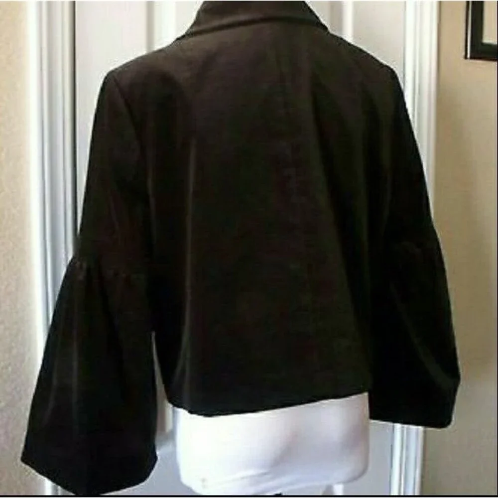 ELLEN TRACY VELVET BLAZER BELL SLEEVE SIZE 8 WOMENS SIZE 8 GUC